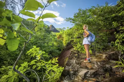 Hiking the Seychelles peaks