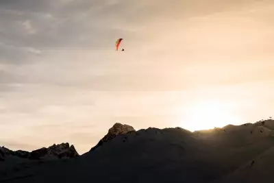 Paraskiing