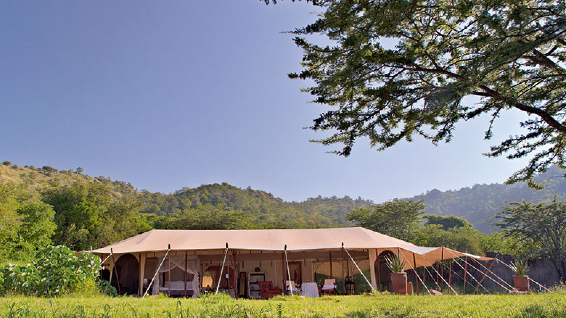 ju_25_100_getaways_around_the_world_vol2_438 ju_25_100_getaways_around_the_world_vol2_438
