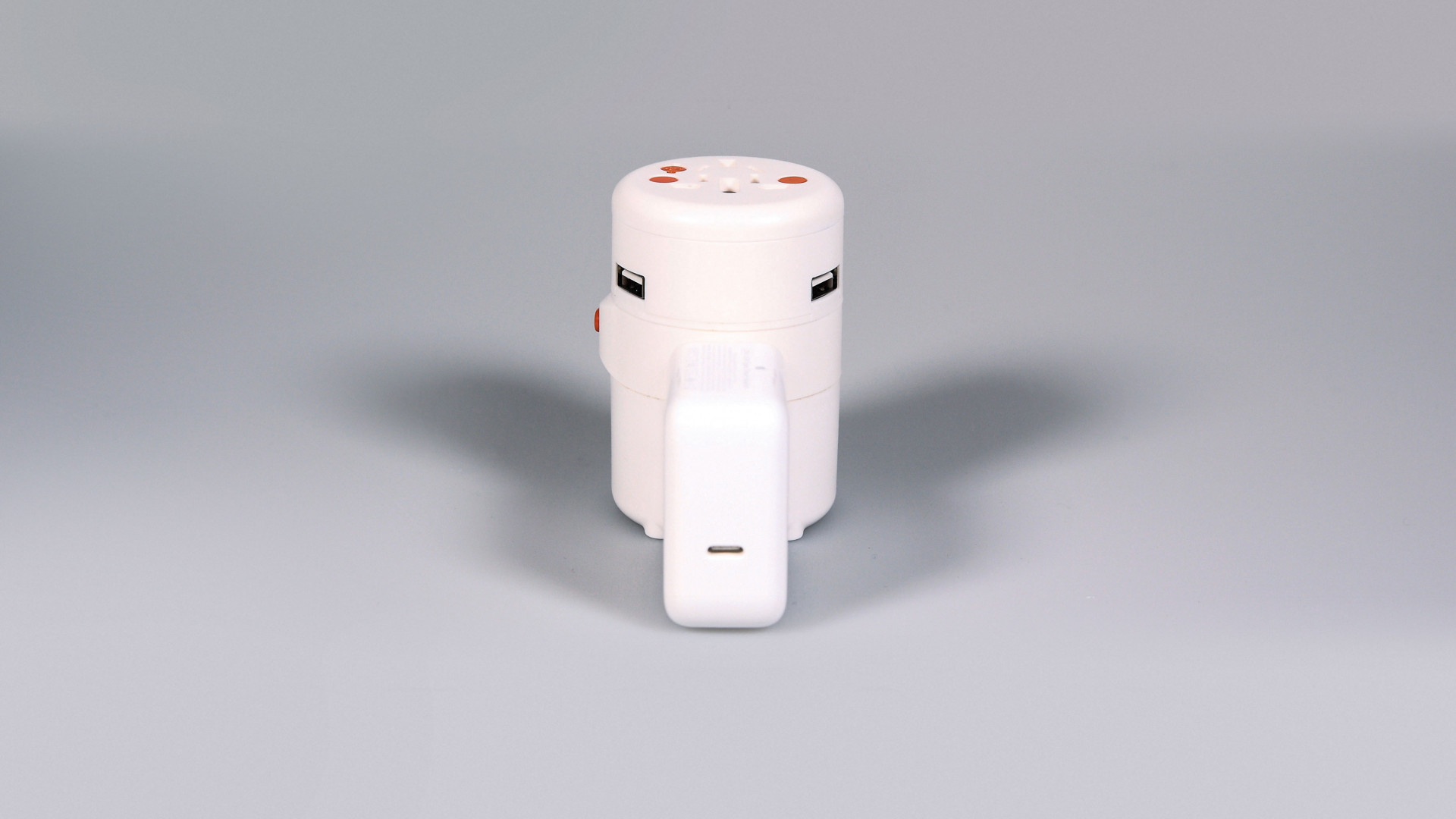 multi adapter plug socket by Oneadapter multi adapter plug socket by Oneadapter