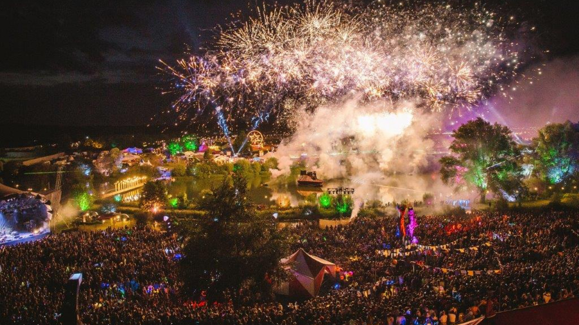 Fireworks at Secret Garden Party 2016 Fireworks at Secret Garden Party 2016