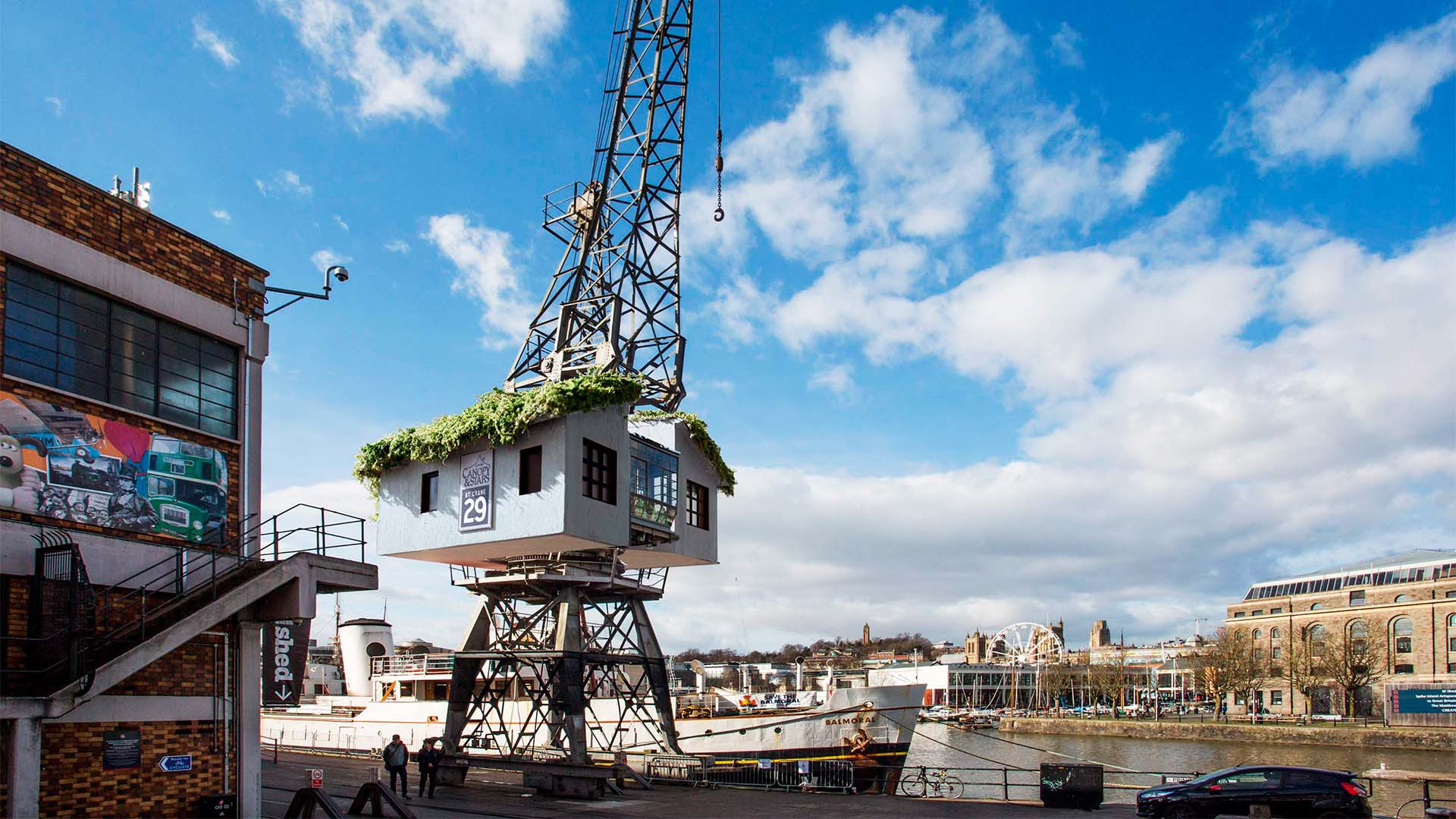 Crane 29 stay Bristol, UK Crane 29 stay Bristol, UK