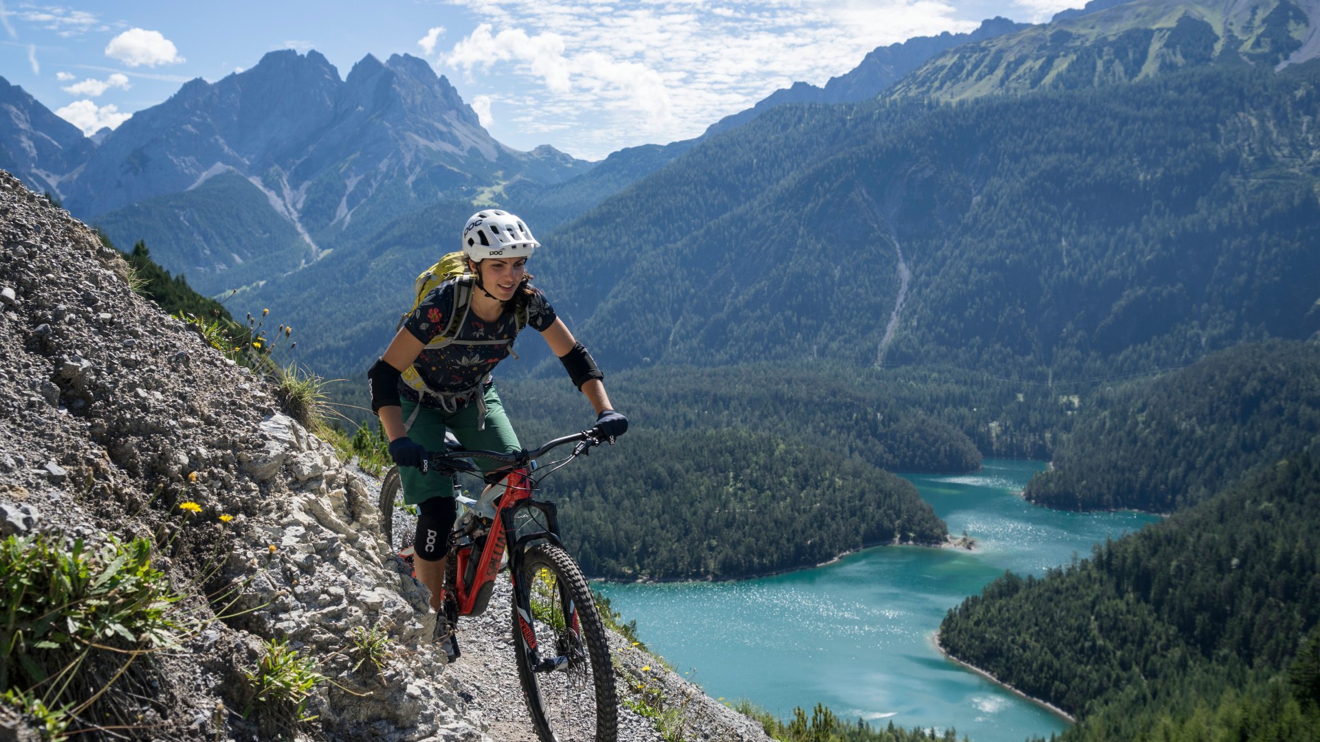 mountain biking in tiroler zugspitz arena