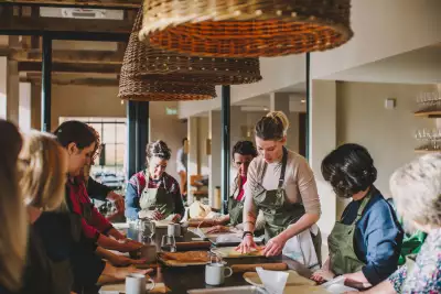 Cinnamon bun making workshop