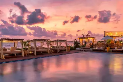 Galle Face Hotel Firebeach