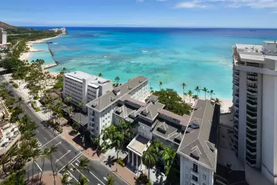 Moana Surfrider shot from above