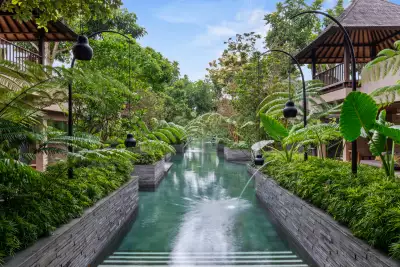 The canal-like swimming pools