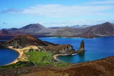 Bartolom&eacute; Island