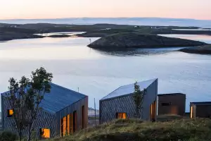 Arctic Hideaway, exterior