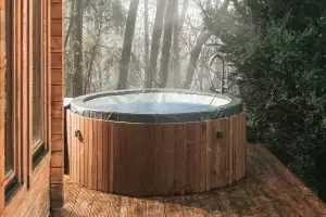 Hot tub, Usonia Hot tub, Usonia