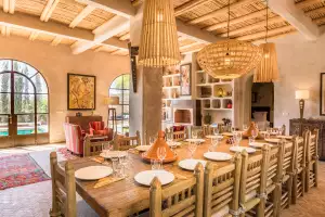 Villa Béthanie, dining room