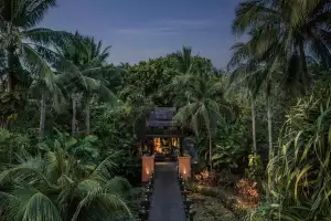 Entrance of Anantara Bophut Koh Samui Resort Entrance of Anantara Bophut Koh Samui Resort