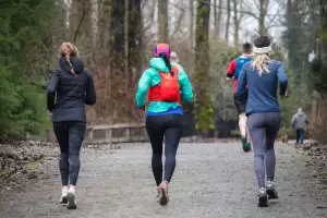 The 2025 London Marathon received a record-breaking number of applications, with female applicants increasing from 43% to 49%, nearing equal representation The 2025 London Marathon received a record-breaking number of applications, with female applicants increasing from 43% to 49%, nearing equal representation