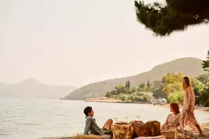 Tranquil moments by the beach at Avali Tranquil moments by the beach at Avali