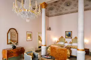 Senior suite at the Grand Hotel Villa Serbelloni