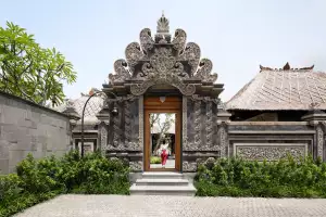 The entryway to Hoshinoya Bali