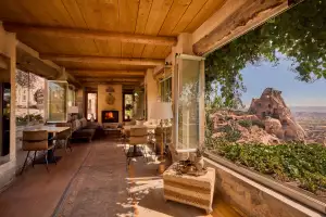 Seki Restaurant & Lounge