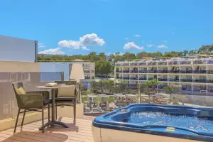 Zafiro Palace Palmanova Club Suites