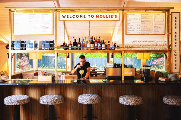 Lobby bar, Mollie’s Motel