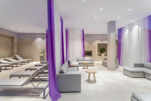 Carrossa spa lounge