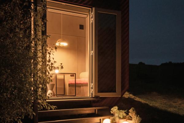 Architect's Hut, exterior in the evening