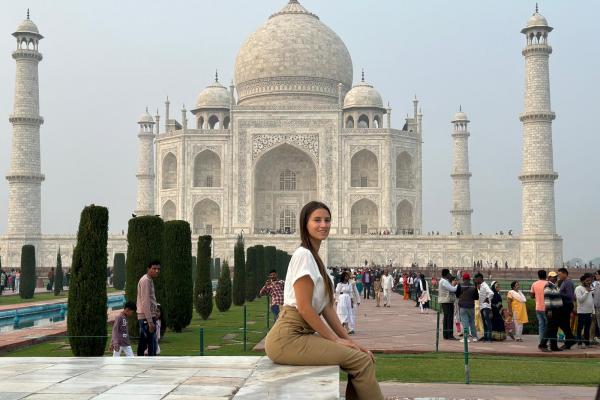 Alford captured next to the Taj Mahal before things went south Alford captured next to the Taj Mahal before things went south