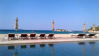 amanzoe-beach-club