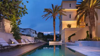 poseidonian-pool-night