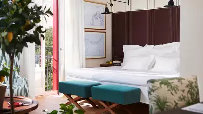 Bedroom-Junior-Suite-(green)