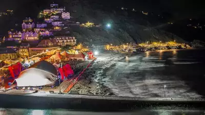 BEACH-FROM-WEST-LOOE