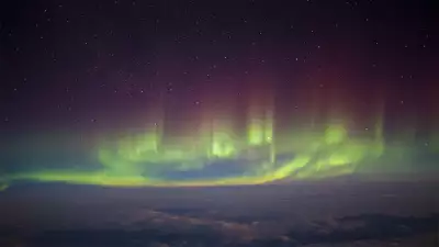 In-flight-Entertainment-©-Paul-Williams