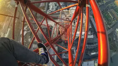 Southbank-Tower-looking-down-the-shaft_