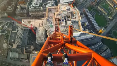 Southbank-Tower-near-the-top