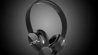 SOLREPUBLIC_Tracks_Perspective_Black