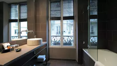 Hidden-Hotel-Bathroom-1-