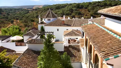 Exterior-View-7_La-Bobadilla