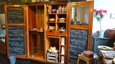 Lovecrumbs cake shop Edinburgh