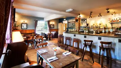 Bar at Berkshire inn The Dundas Arms