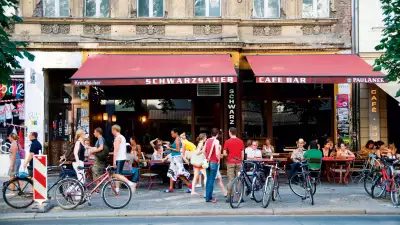 Schwarzsauer Caf&eacute; in Prelauer Berg, Berlin