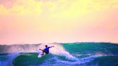 A surfer catching a wave in Rinc&oacute;n