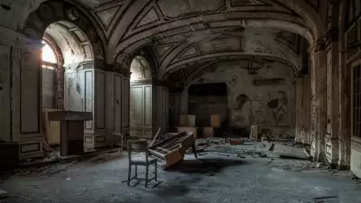 Vaulted interior of Lee Plaza hotel, Detroit