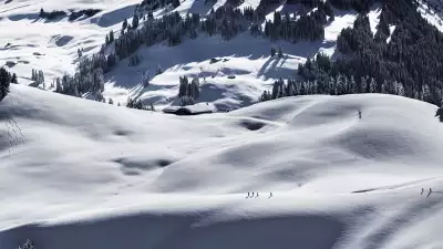 Hikers in Parwengesattel, Switzerland