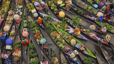 Floating market in Borneo