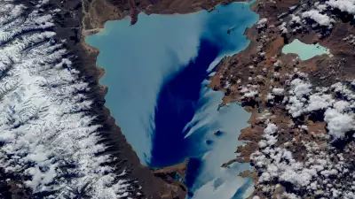 Hello, is this Planet Earth, by Tim Peake