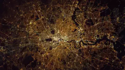 Hello, is this Planet Earth, by Tim Peake