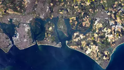 Hello, is this Planet Earth, by Tim Peake
