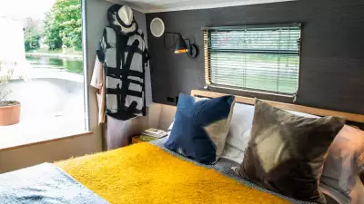 Bedroom at Boatel Osbert, Hackney