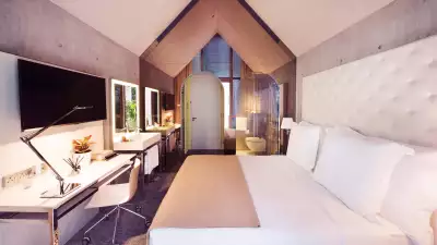 Nicer room at M Social, Singapore