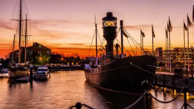 Hull Marina