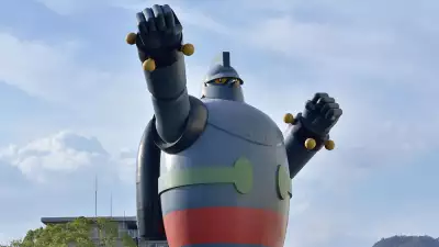 Gigantor Gundam statue in Kobe, Japan